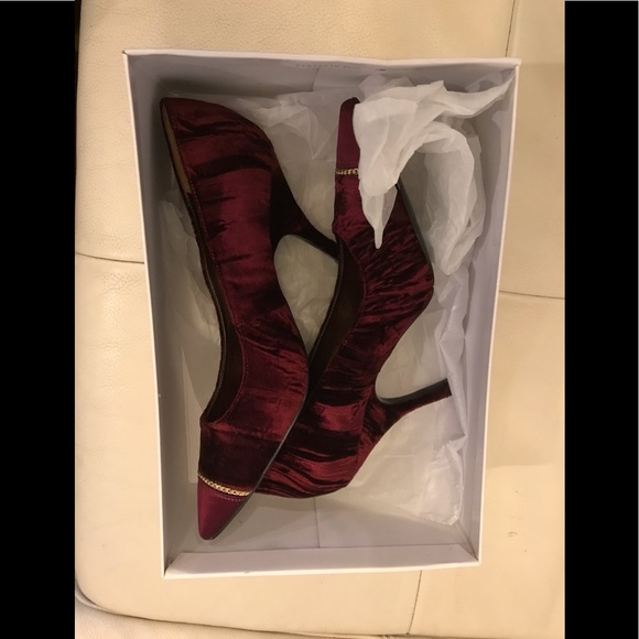 NEW Nine West Velvet Shoes - Picture 7 of 9